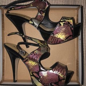 Stilleto pumps-Size 7.5